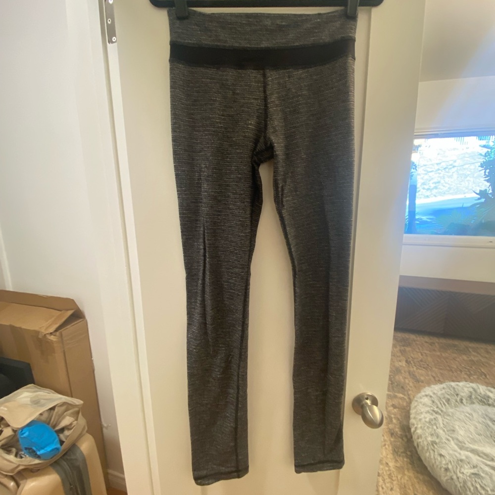 Lululemon Grey and Black Leggings Size 8